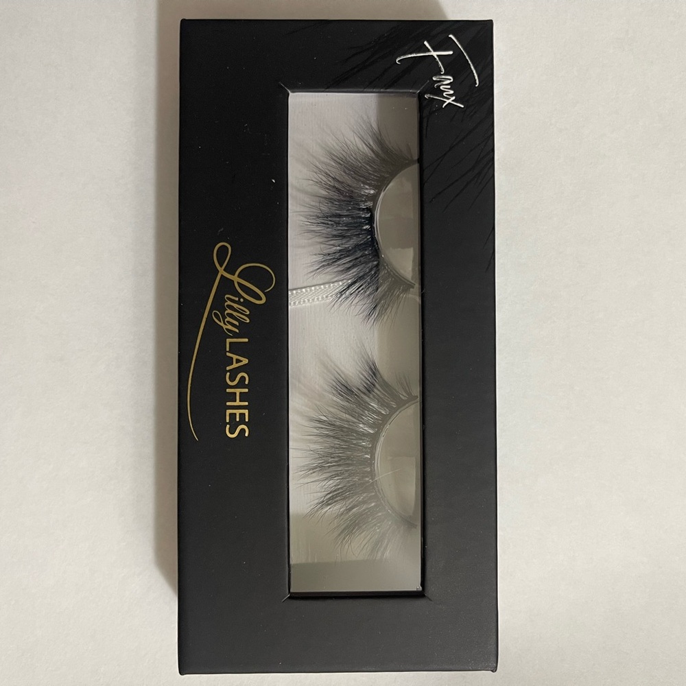 Lilly lashes in Miami faux mink
